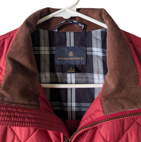 Brooks Brothers Woman's Quilted Farmers Burgundy Vest S - Picture 4 of 4